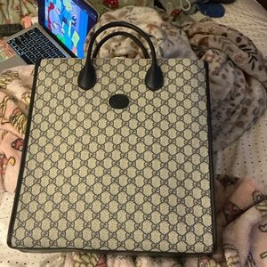 Gucci Beige and Brown GG Supreme Tote Satchel